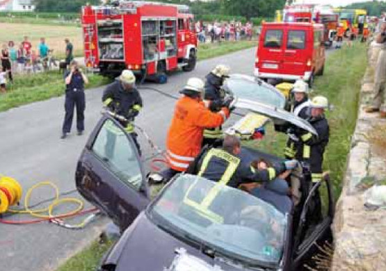 Feuerwehr Weinheim Übung Kreisverbindungsstraße Sulzbach