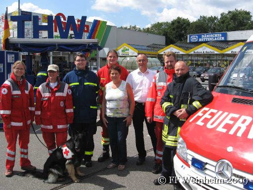 Famila Weinheim Feuerwehr Weinheim Hilfsorganisationen THW DLRG DRK