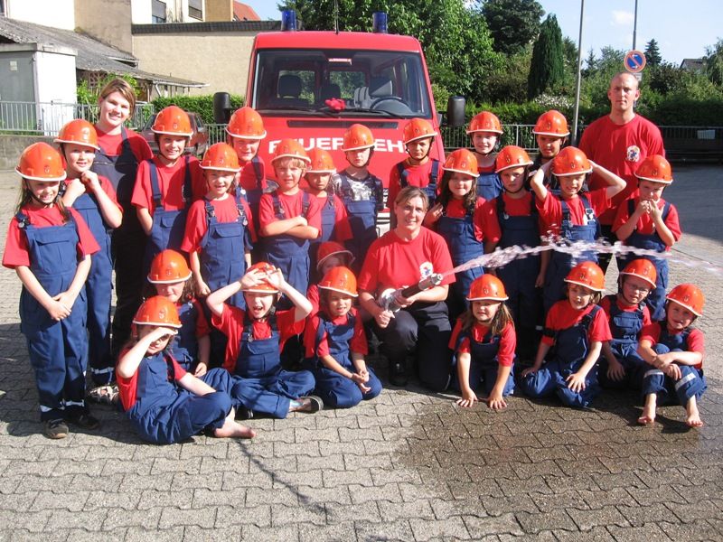 Kinderfeuerwehr Weinheim Sulzbach Claudia Fath Florentine Zimmermann