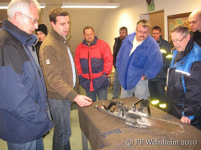 Feuerwehr Weinheim Blaulichtstammtisch beim Technischen Hilfswerk Ladenburg