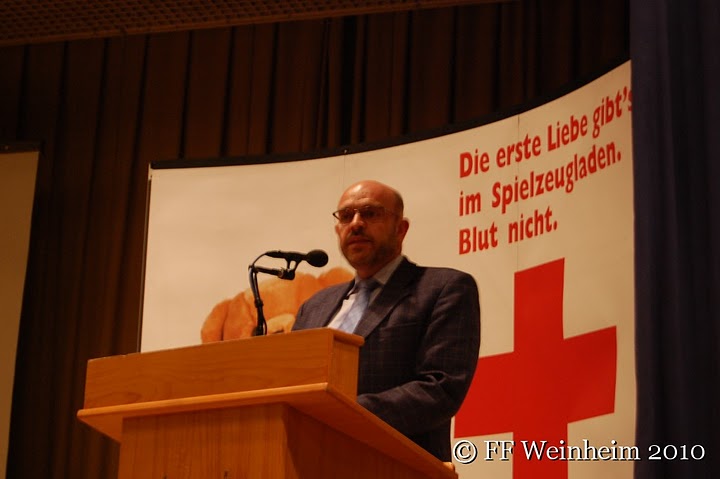 Feuerwehr Weinheim: Infoabend DRK Weinheim Redner Oberbürgermeister Heiner Bernhard