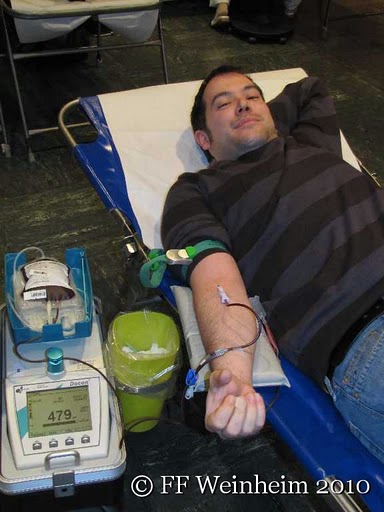 Feuerwehr Weinheim spendet Blut