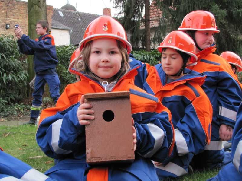 Nistkastenaktion der Kinderfeuerwehr Weinheim Sulzbach