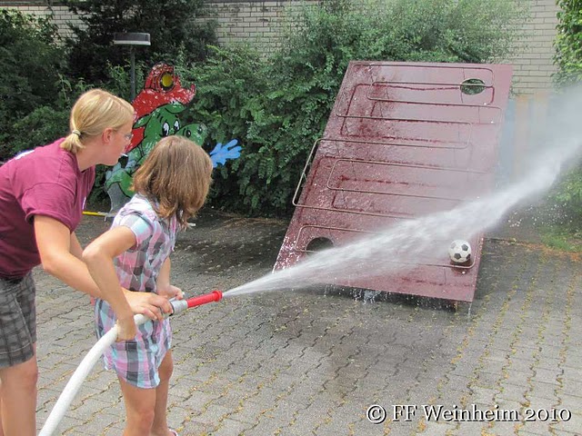 Jugend Hilfsorganisationen präsentierten sich beim Siedlerfest