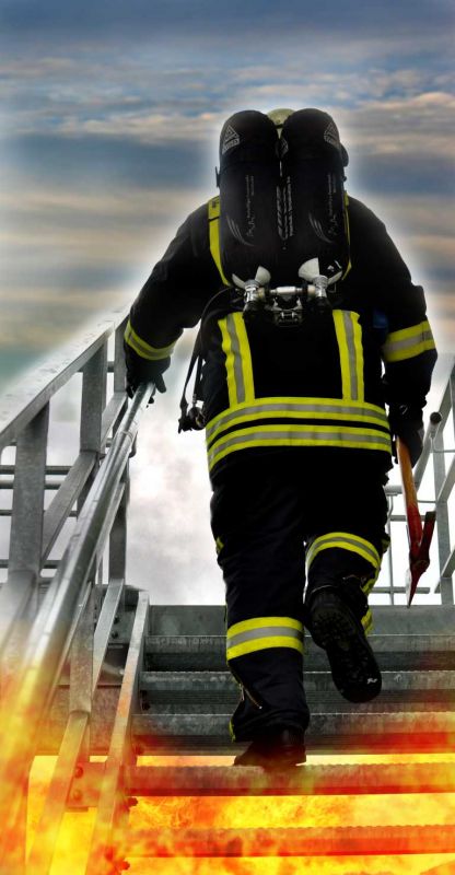 die Feuerwehr auf dem Weg nach oben