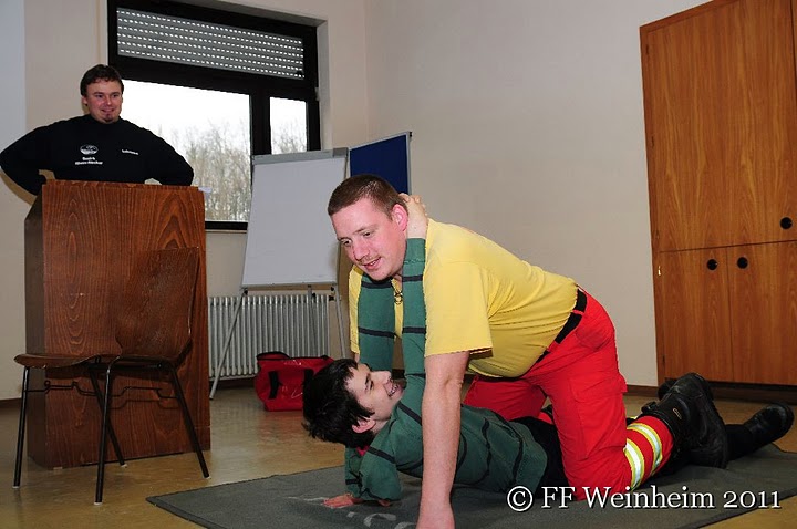 DLRG bildet Erste Hilfe aus