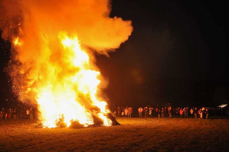 Fastnachtshaufen in Oberflockenbach