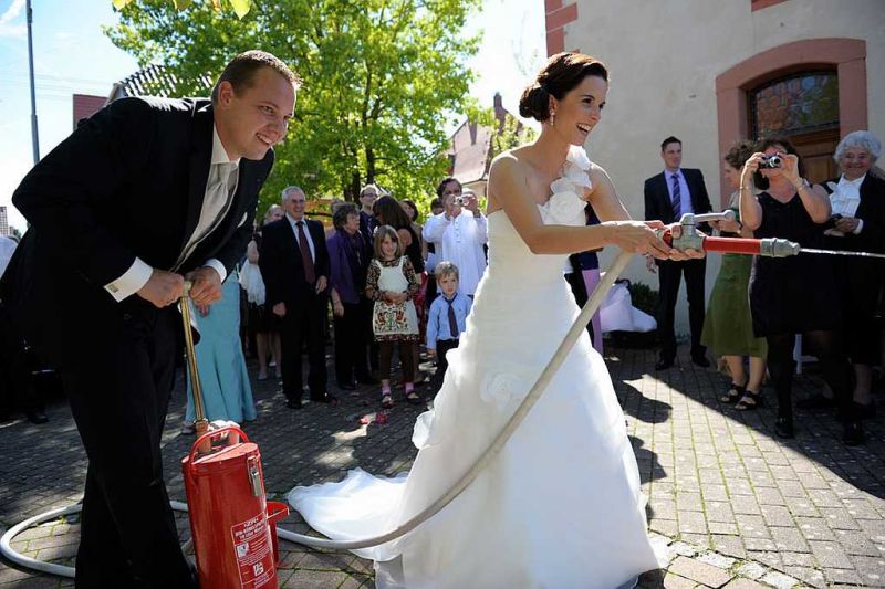 Mit der Kübelspritze mussten Tennisbälle getroffen werden