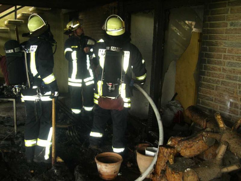 Brand auf Terrasse in Lützelsachsen