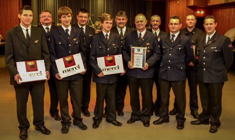 Ehrungen beim Feuerwehrball Sulzbach