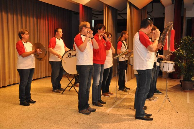 Spielmannszug eröffnet Erntedankfest