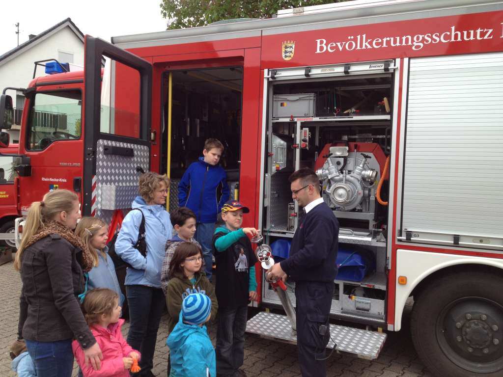 Tag der offenen Tür in der Abteilung Sulzbach Trotz Groß-Demo, Wasserrohrbruch, Stromausfall und Einsätzen war es doch ein gelungener Tag
